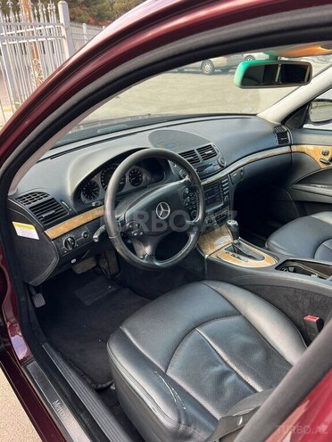 Mercedes E 350 2006, 194,000 km - 3.5 l - Bakı