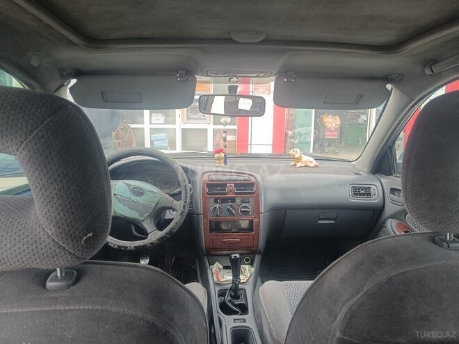 Toyota Avensis 1998, 705,000 km - 2.0 l - Xudat
