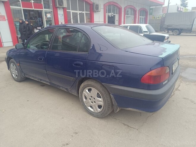 Toyota Avensis 1998, 705,000 km - 2.0 l - Xudat