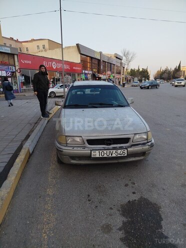 Opel Astra 1996, 390,000 km - 1.6 l - Sumqayıt