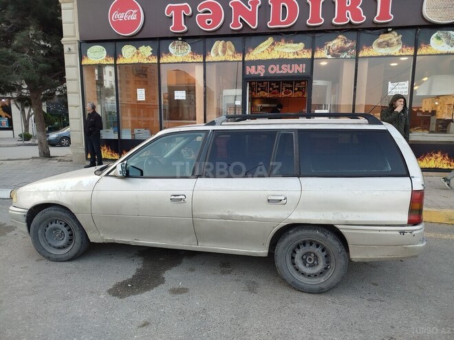 Opel Astra 1996, 390,000 km - 1.6 l - Sumqayıt