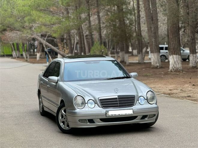 Mercedes E 220 d 2001, 453,274 km - 2.2 l - Sumqayıt