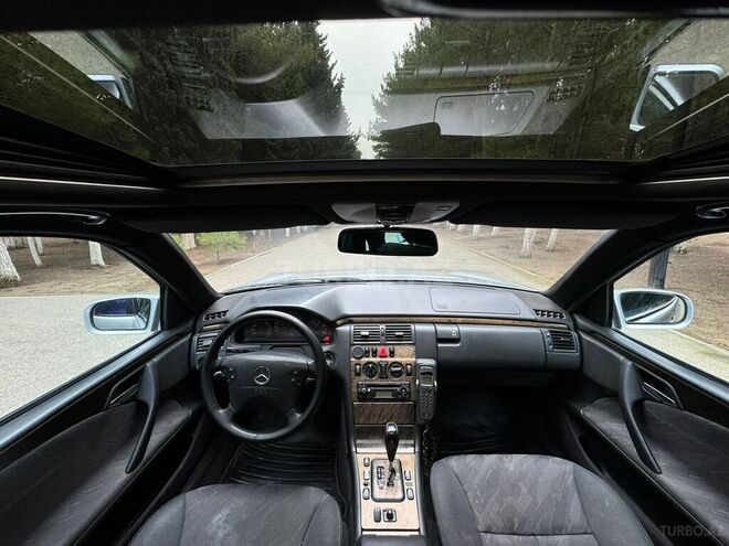 Mercedes E 220 d 2001, 453,274 km - 2.2 l - Sumqayıt