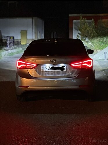 Hyundai Elantra 2015, 177,000 km - 1.8 l - Bakı
