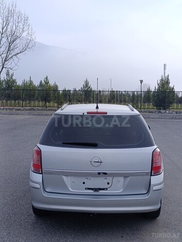 Opel Astra 2009, 221,668 km - 1.4 l - Şəki