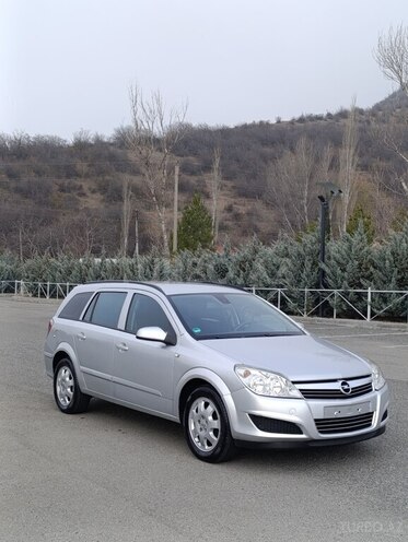 Opel Astra 2009, 221,668 km - 1.4 l - Şəki