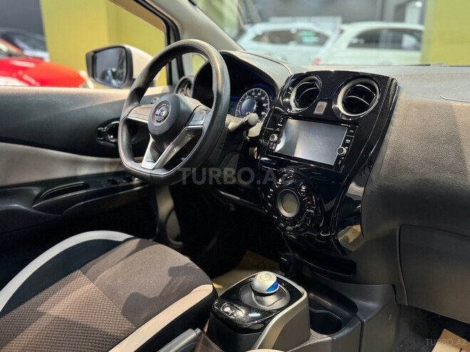 Nissan Note-3