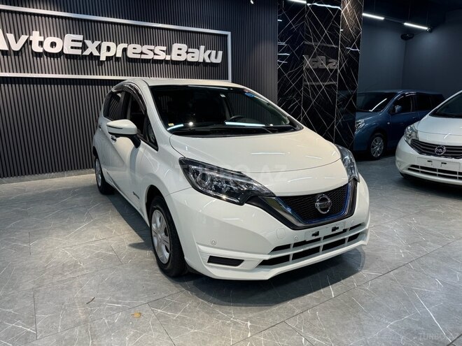 Nissan Note-5