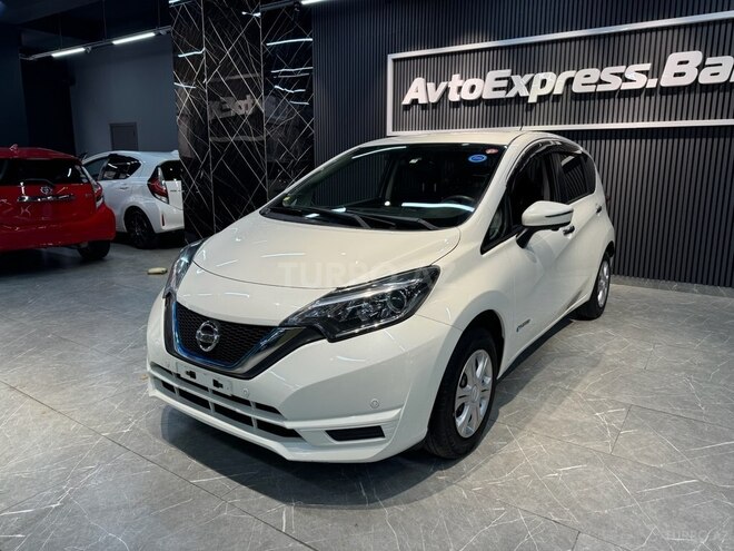 Nissan Note-7