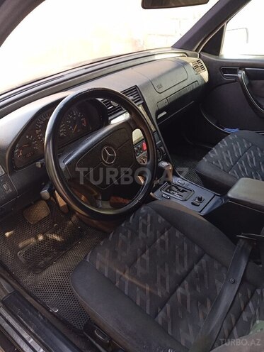 Mercedes C 240 2000, 439,013 km - 2.4 l - Xırdalan
