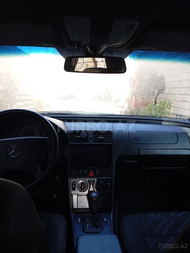 Mercedes C 240 2000, 439,013 km - 2.4 l - Xırdalan