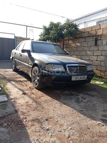 Mercedes C 240 2000, 439,013 km - 2.4 l - Xırdalan