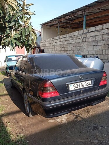 Mercedes C 240 2000, 439,013 km - 2.4 l - Xırdalan