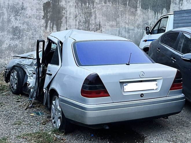 Mercedes C 180 1996, 350,000 km - 1.8 л - Gəncə