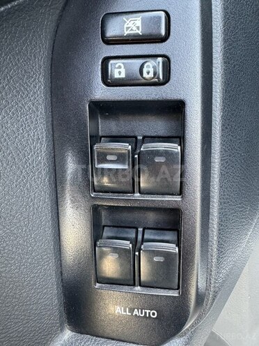 Toyota Land Cruiser Prado-14