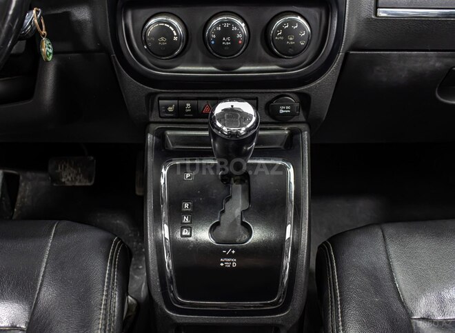 Jeep Compass 2012, 245,000 km - 2.4 l - Bakı
