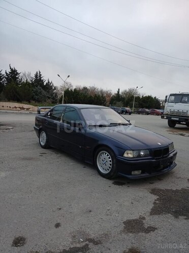 BMW 320 1993, 360,000 km - 2.0 l - Sumqayıt