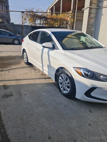 Hyundai Elantra 2018, 100,600 km - 2.0 l - Bakı