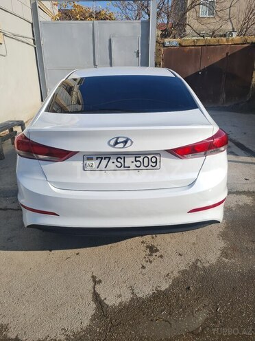 Hyundai Elantra 2018, 100,600 km - 2.0 l - Bakı