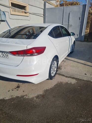 Hyundai Elantra 2018, 100,600 km - 2.0 l - Bakı