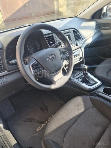 Hyundai Elantra 2018, 100,600 km - 2.0 l - Bakı
