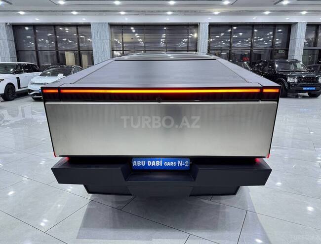 Tesla Cybertruck-7