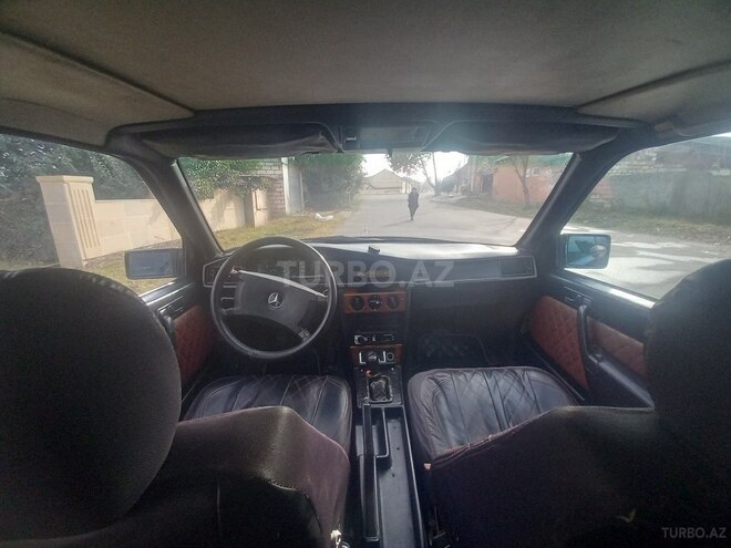 Mercedes 190 1991, 874,678 km - 1.8 л - Qazax