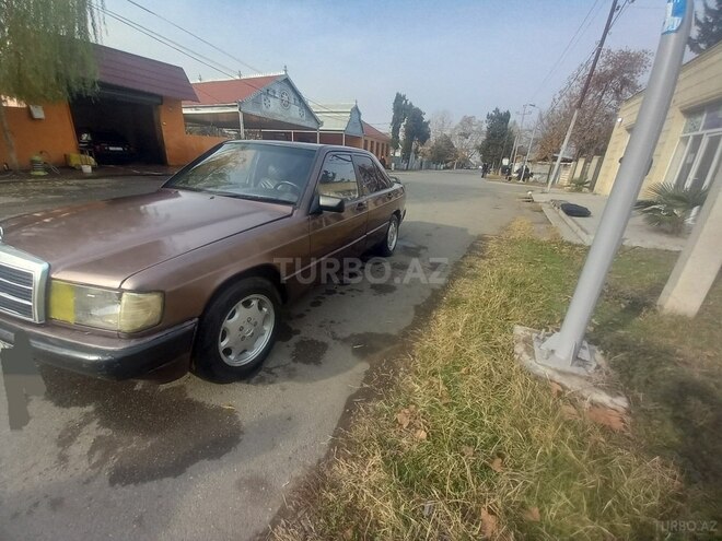 Mercedes 190 1991, 874,678 km - 1.8 л - Qazax