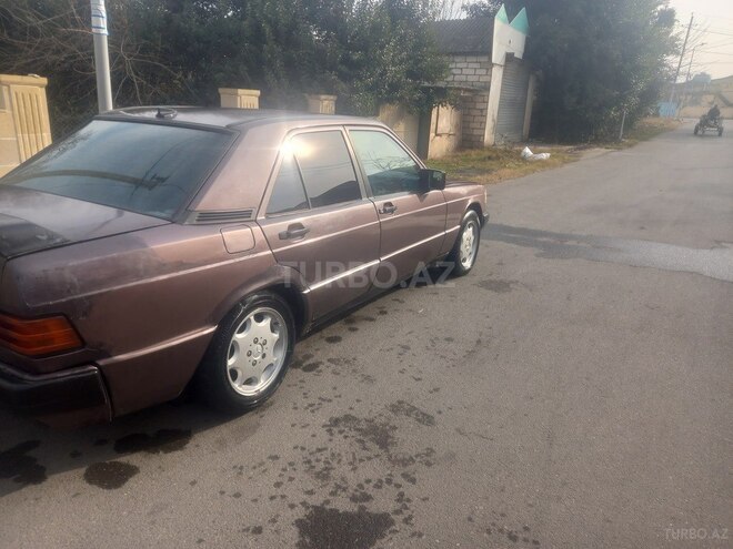 Mercedes 190 1991, 874,678 km - 1.8 л - Qazax