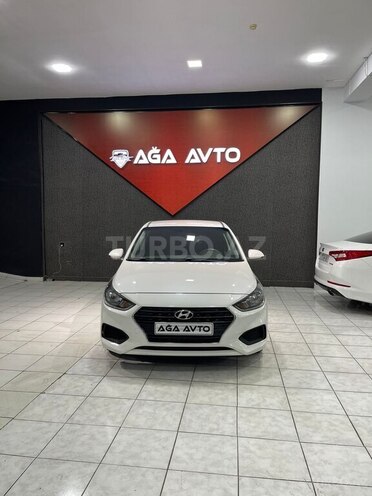 Hyundai Accent-1