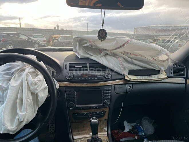 Mercedes E 200 2006, 225,000 km - 1.8 l - Bakı