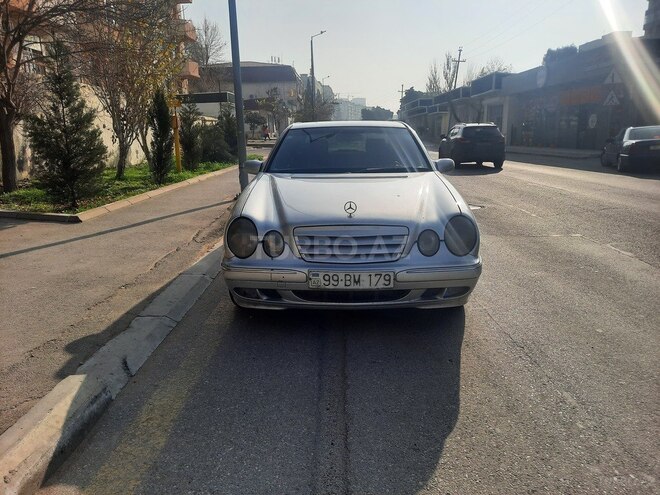 Mercedes E 220 d 2000, 456,000 km - 2.2 л - Bakı