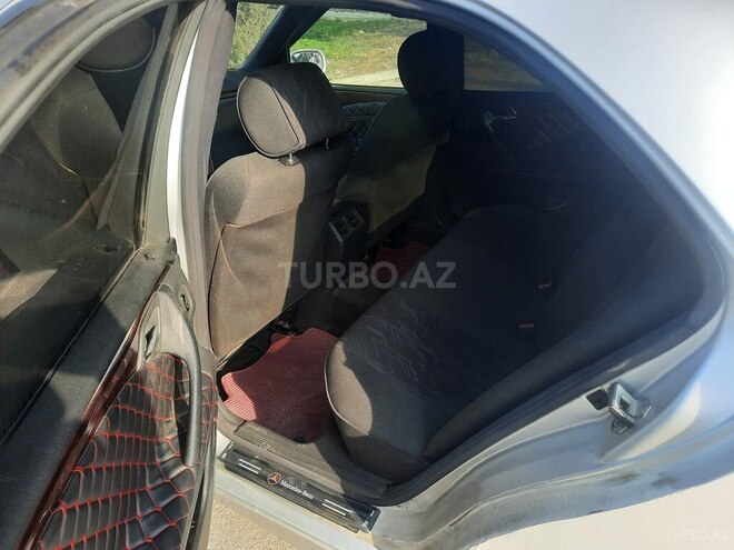 Mercedes E 220 d 2000, 456,000 km - 2.2 л - Bakı
