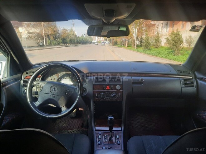 Mercedes E 220 d 2000, 456,000 km - 2.2 л - Bakı