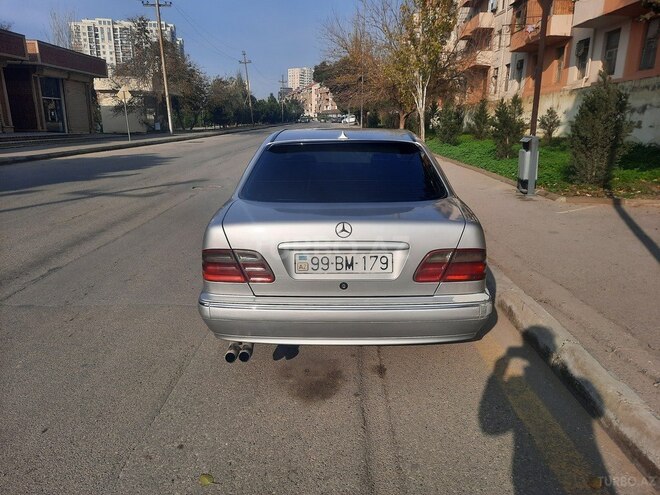 Mercedes E 220 d 2000, 456,000 km - 2.2 л - Bakı