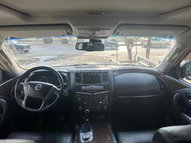Nissan Patrol 2010, 170,500 km - 5.6 l - Sumqayıt