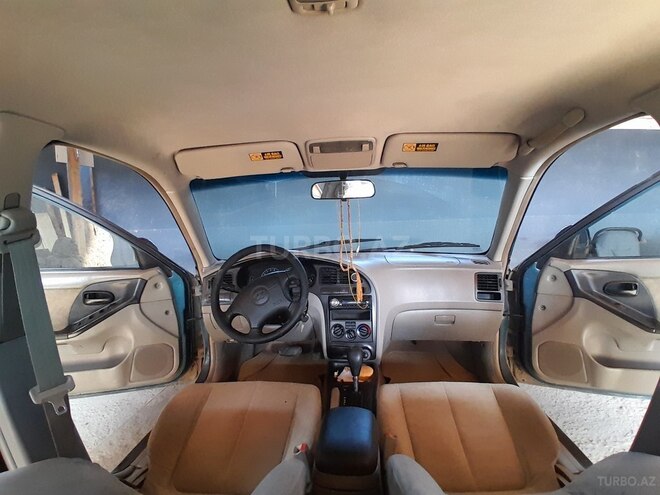 Hyundai Elantra 2001, 220,000 km - 2.0 л - Bakı