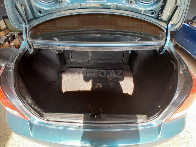 Hyundai Elantra 2001, 220,000 km - 2.0 л - Bakı