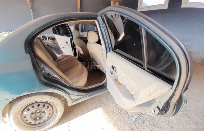 Hyundai Elantra 2001, 220,000 km - 2.0 л - Bakı