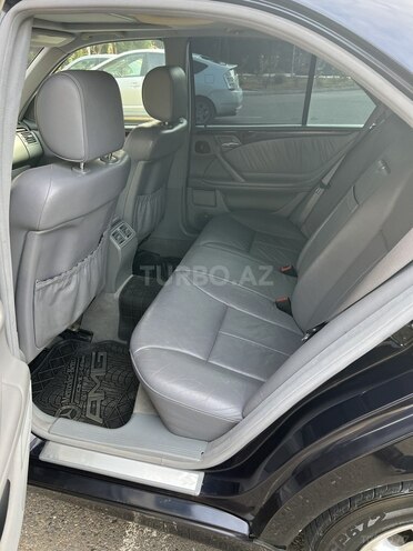 Mercedes E 240 2000, 319,000 km - 2.6 l - Mingəçevir