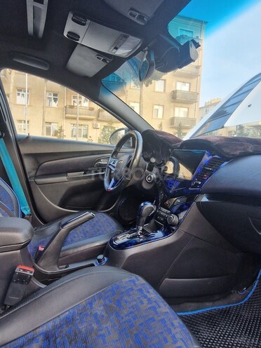 Chevrolet Cruze 2010, 300,200 km - 1.4 л - Bakı