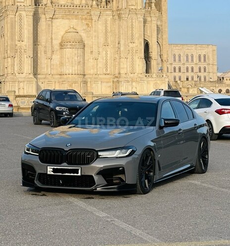 BMW 530e-11