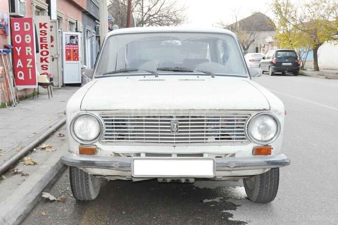 LADA (VAZ) 21011 1973, 685,987 km - 1.5 л - Bakı