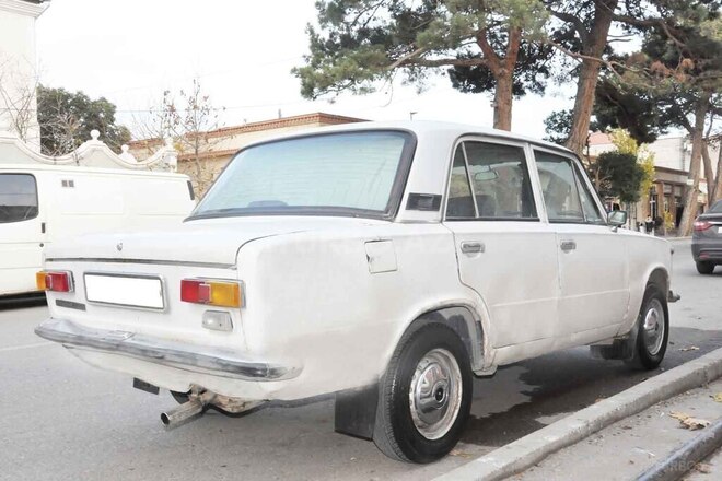 LADA (VAZ) 21011 1973, 685,987 km - 1.5 л - Bakı
