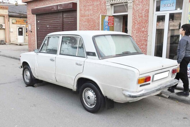 LADA (VAZ) 21011 1973, 685,987 km - 1.5 л - Bakı