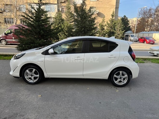 Toyota Aqua 2018, 83,000 km - 1.5 l - Bakı