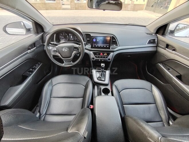 Hyundai Avante 2016, 198,000 km - 1.6 l - Bakı