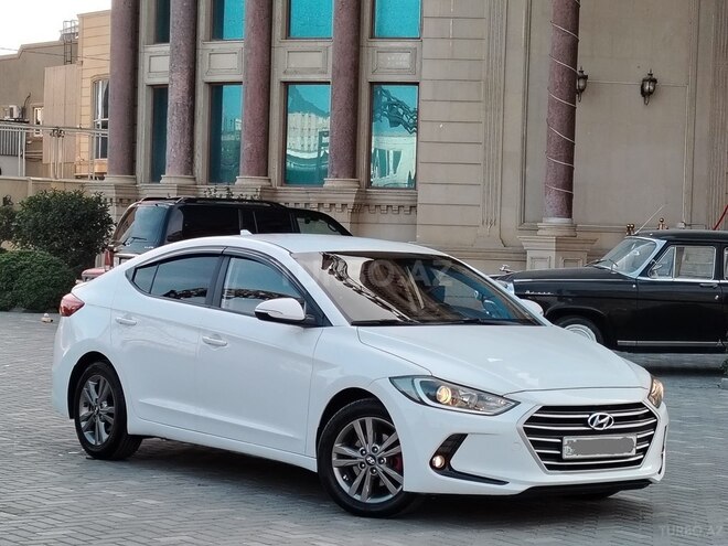 Hyundai Avante 2016, 198,000 km - 1.6 l - Bakı