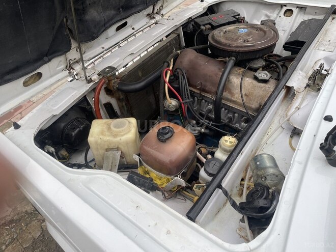 LADA (VAZ) 2107 2003, 20,000 km - 1.6 л - Şirvan