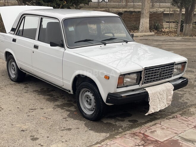 LADA (VAZ) 2107 2003, 20,000 km - 1.6 л - Şirvan